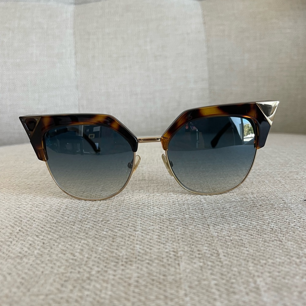 FENDI Iridia Sunglasses - FF 0149/S Cat Eye Havana Gold Tortoise Gradient Lens - Picture 4 of 9
